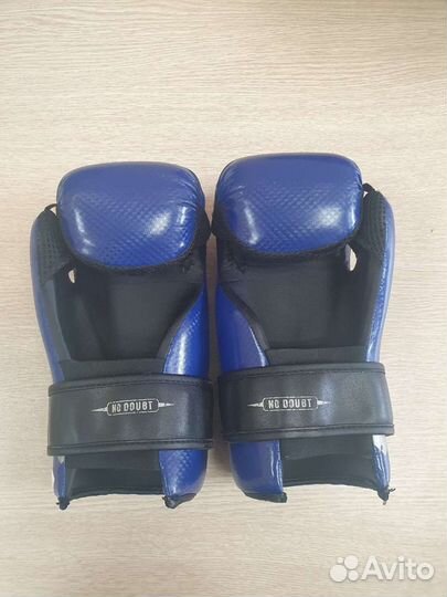 Перчатки атака