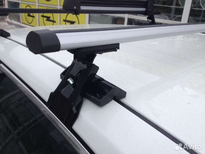 Аэро багажник на крышу Toyota Corolla (e150)