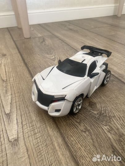 Машина на радиоуправлении