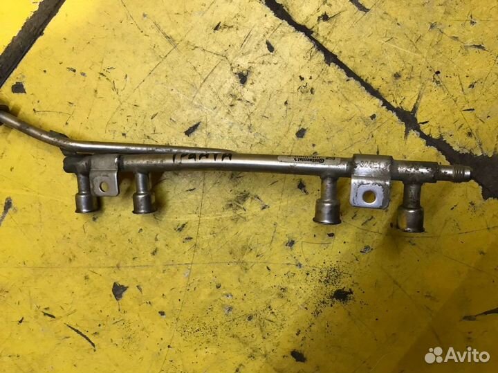 Рампа топливная Лада Гранта 2011-2018