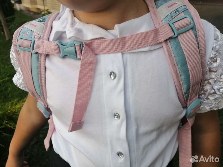 Рюкзак для первоклассника новый ортопедический