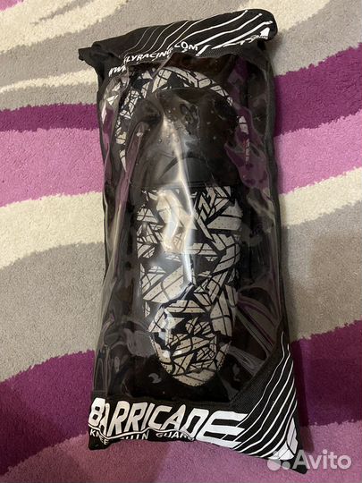 Защитная мото куртка и наколенники