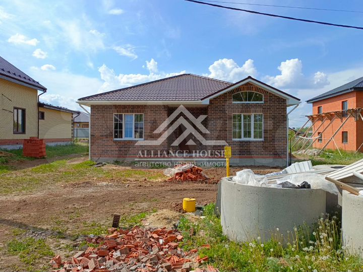 Коттедж 110 м² на участке 8 сот.