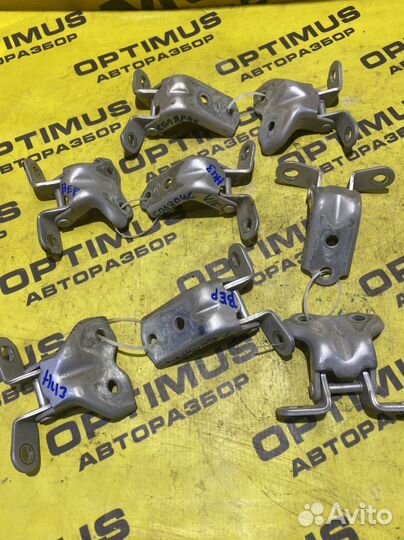 Дверные петли Hyundai Solaris