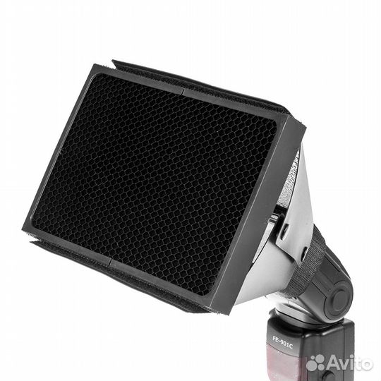 Отражатель SRH-CA с сотовой насадкой для накамерно