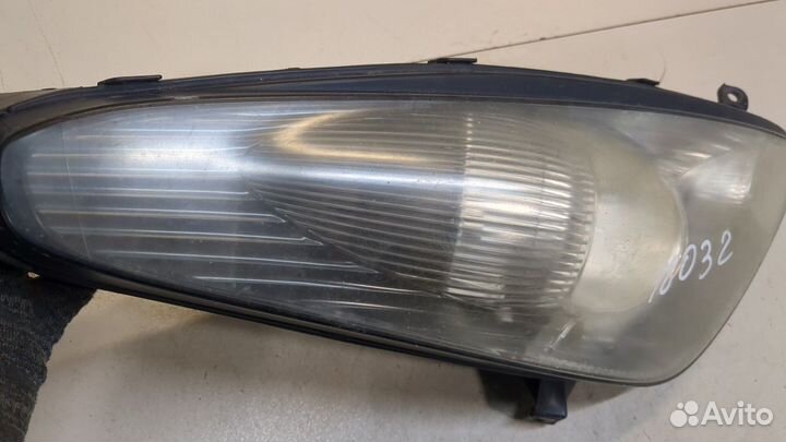 Фара (передняя) Toyota Celica, 2004