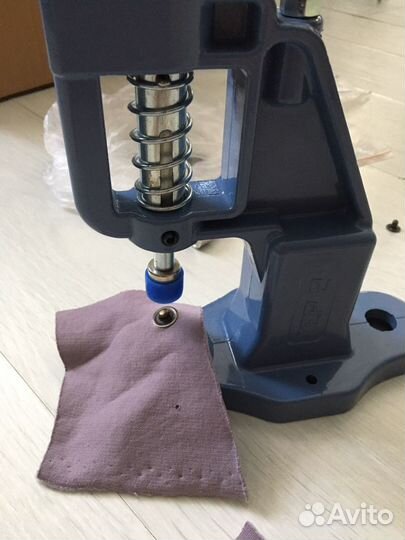 Кнопки на одежду