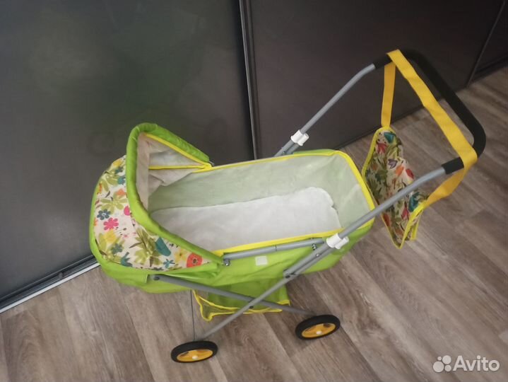 Детская коляска для кукол