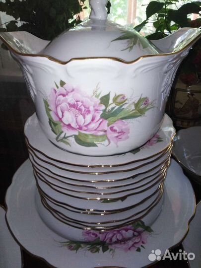 Столовый сервиз 