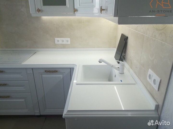 Столешница из искусственного камня для кухни