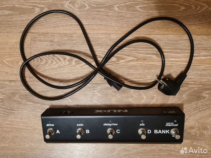 NUX Mighty 30SE гитарный комбоусилитель + педаль