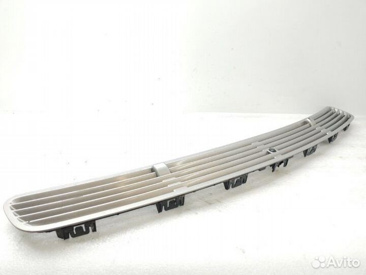 Решетка капота Mercedes-Benz E-Class W211