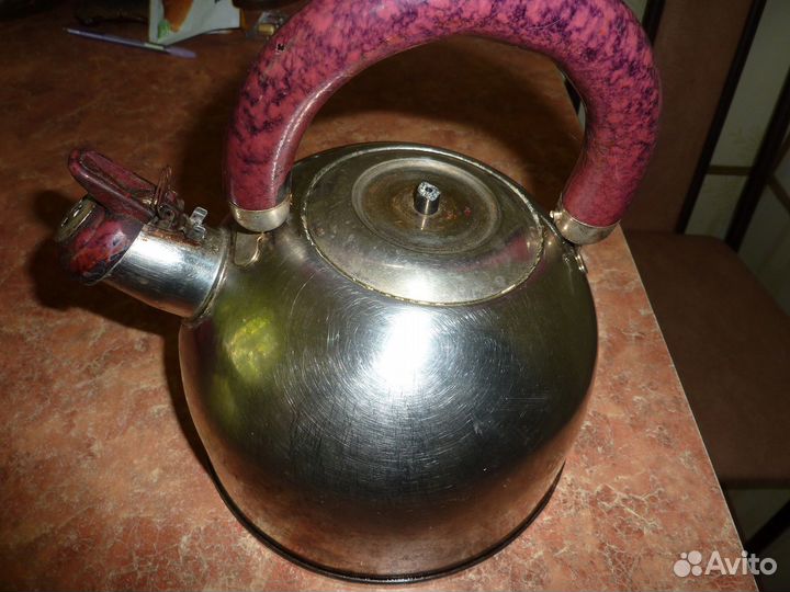 3 чайника-керамический,металлический,эмалированный