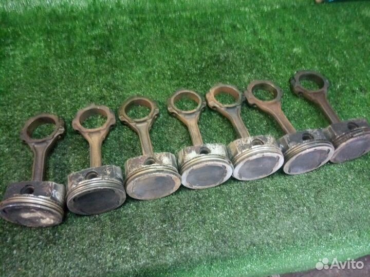 Поршень шатун комплект Nissan Armada TA60 VK56DE