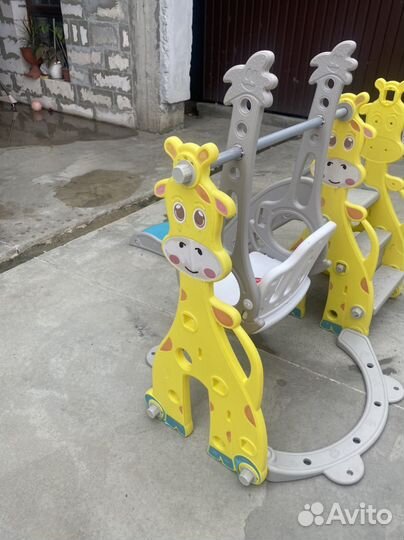 Детская горка с качелей