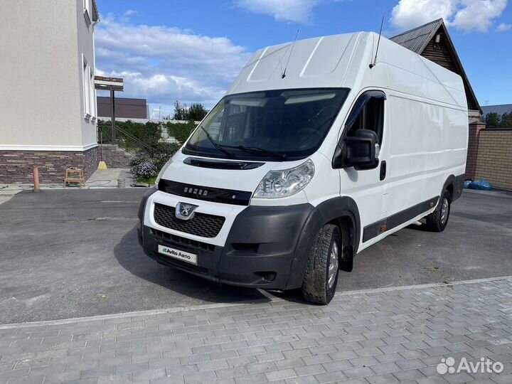 Peugeot Boxer цельнометаллический, 2012