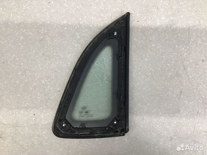 Стекло кузовное глухое левое Kia RIO 2011-2017