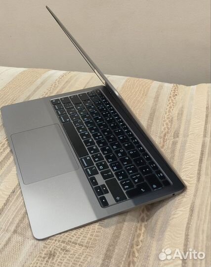 Macbook air 13 2020 M1 8gb 256