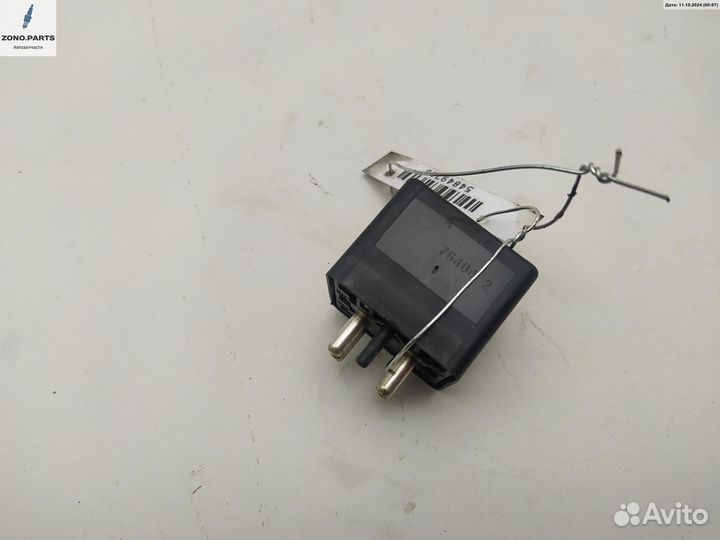 Реле (прочие) 0015426519 на Mercedes W202 (C)