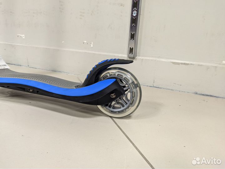 Детский самокат Globber синий 125 колесо