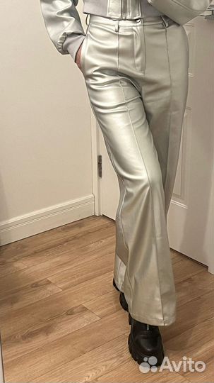 Брюки эко-кожаные серебро