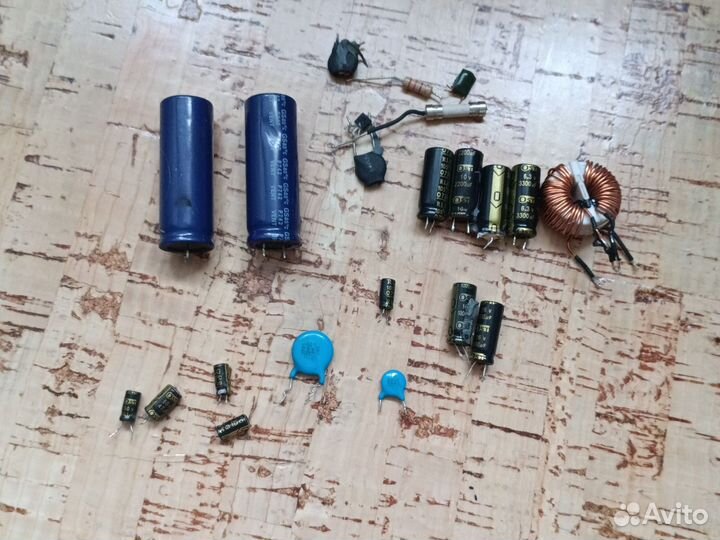 Электроника конденсаторы