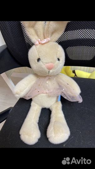 Мягкая игрушка в виде зайчика