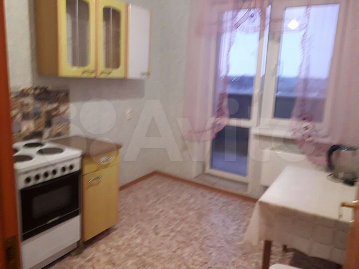 1-к. квартира, 30 м², 4/4 эт.