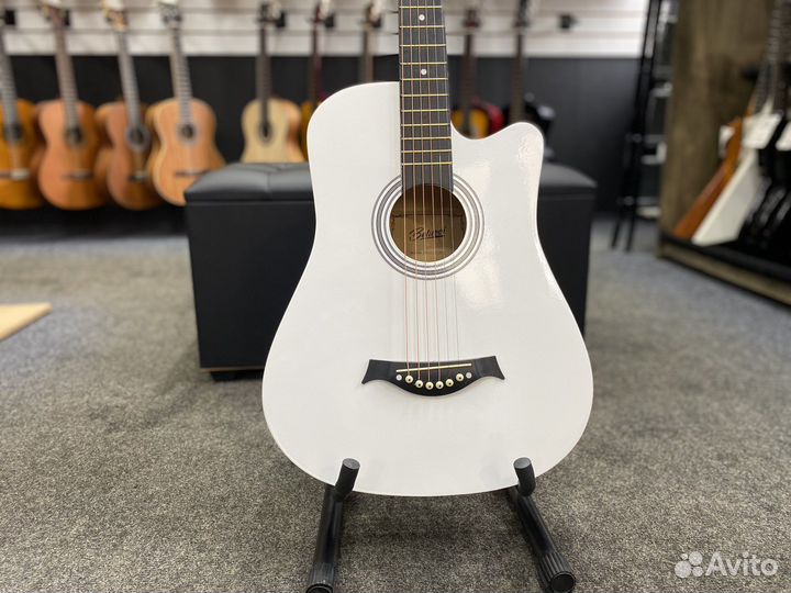 Гитара акустическая