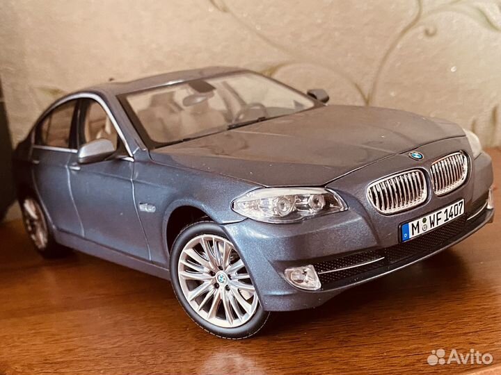 1:18 BMW 550i norev