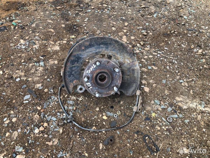 Поворотный кулак передний левый Chery Tiggo T11