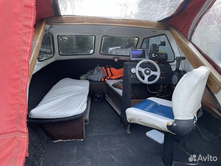 Катер финский