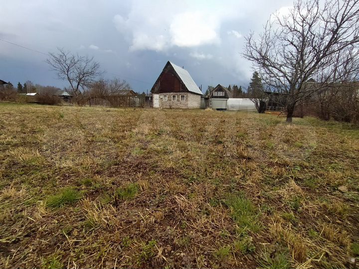 Дача 30 м² на участке 15 сот.