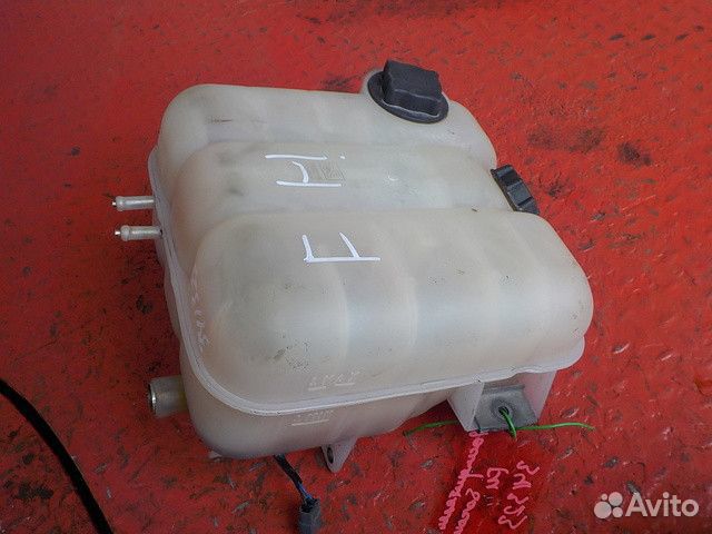 Бачок расширительный Volvo FH FM 1676400