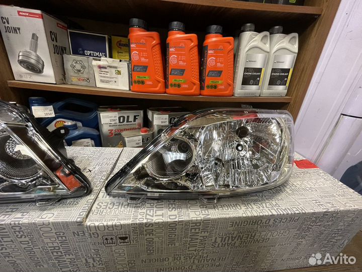 Фара передняя Рено Логан 2012-2015