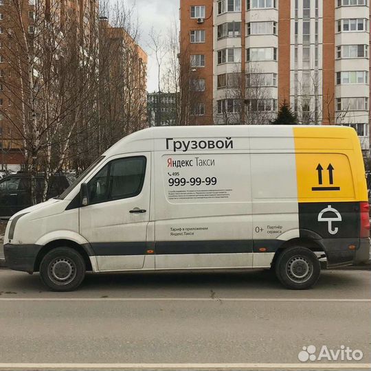 Водитель на личном грузовом автомобили