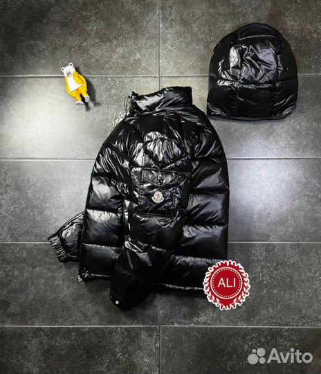 Куртка moncler зима