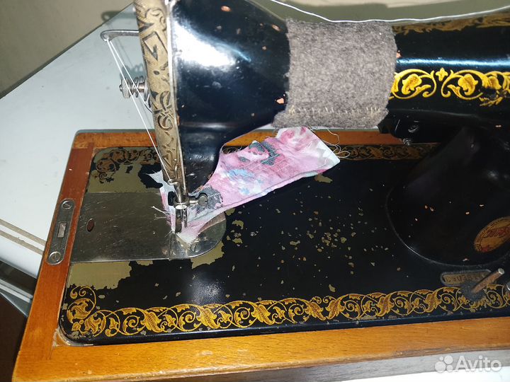 Швейная машина