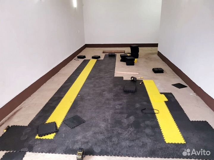 Пвх плитка для гаража