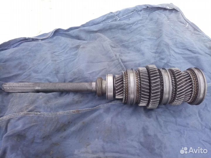 Вторичный вал в сборе кпп газ, волга