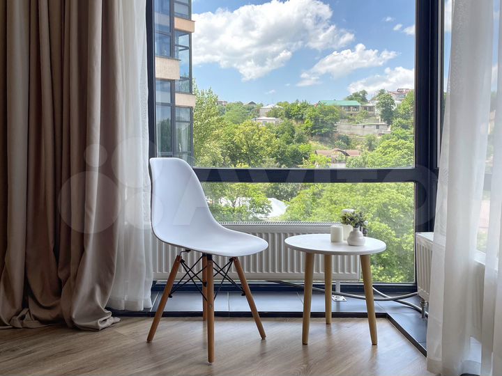 2-к. квартира, 54 м², 8/16 эт.