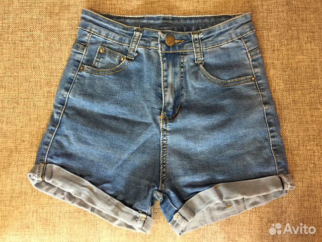 Джинсовые шорты
