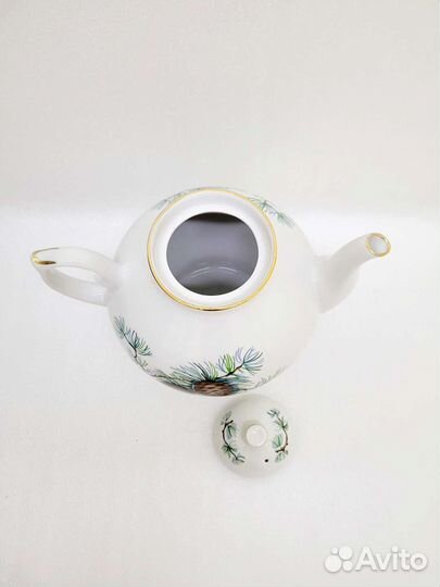 Чайник фарфоровый 