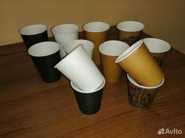 Бумажные стаканы