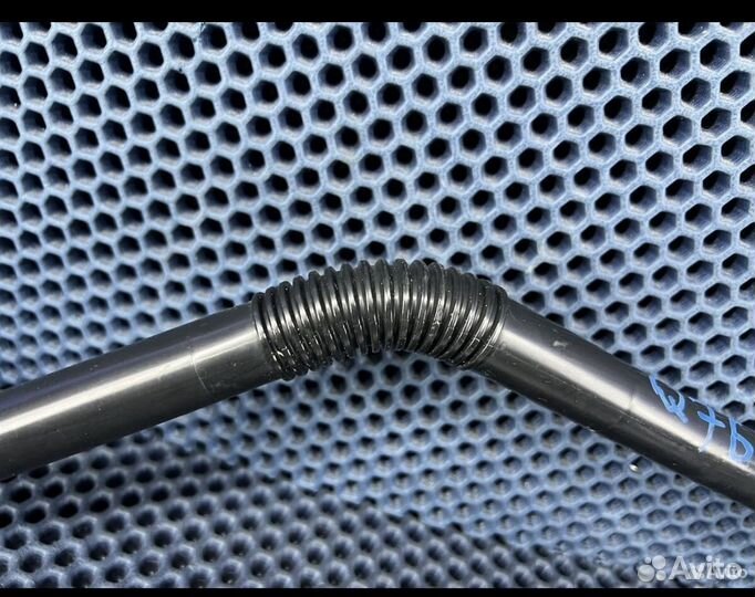 Трубка продуфки вторичного воздуха Ауди Q7 4.2 BAR