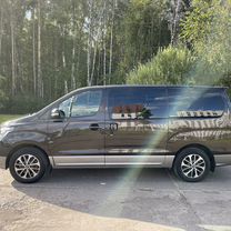 Hyundai Grand Starex 2.5 AT, 2018, 128 000 км, с пробегом, цена 3 695 000 руб.