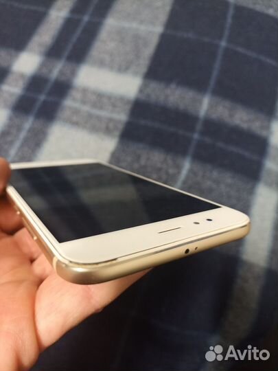 Xiaomi Mi A1 Android One, 4/32 ГБ