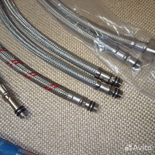 Гибкая подводка для воды