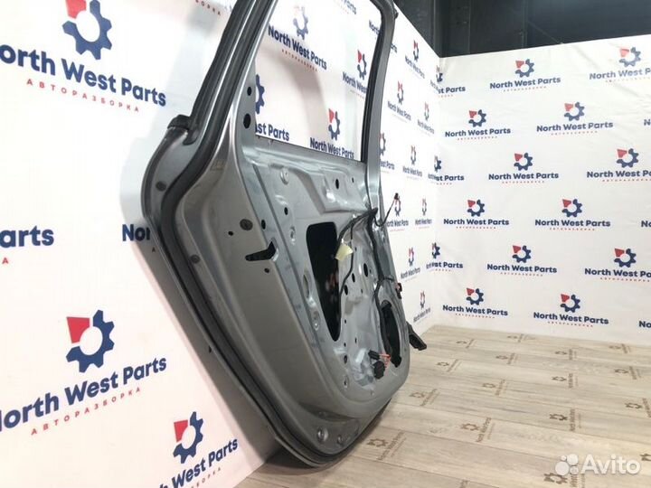 Дверь задняя левая Audi A4 (B8) 2.0 TDI caha 2011