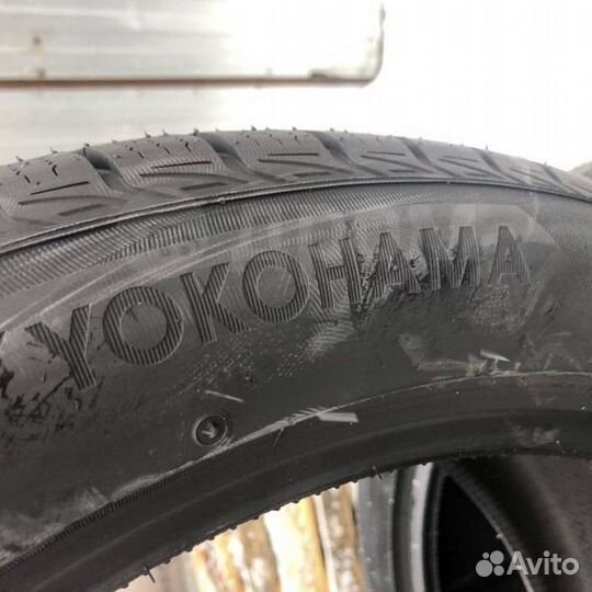 Yokohama Avid GT S35A 315/35 R21 111V